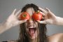ماسك الطماطم .. للتخلص من حبوب الشباب وعلاج البشرة الدهنية