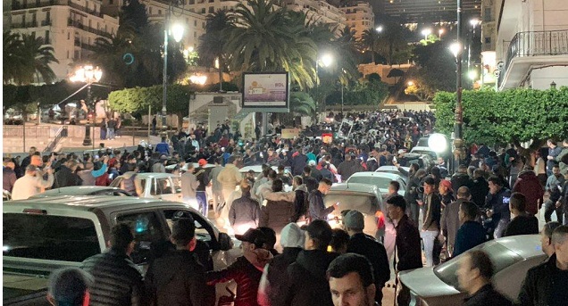 الجزائر.. مظاهرات ضد الحكومة الجديدة وتقارير حول 
