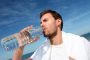 الأوقات المثالية لشرب الماء.. معلومات طبية أم خرافات؟