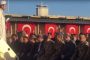 طالتهم السخرية.. وزير داخلية تركيا وجنوده يؤدون صلاة العيد بشكل فوضوي ! (فيديو)