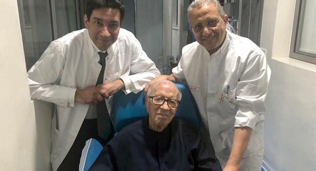 من جديد.. الرئيس التونسي يتعرض لوعكة صحية وينقل إلى المستشفى