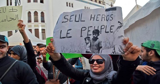 الجزائر: السلطة تلجأ لاعتقال الناشطين لتخويف 