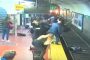 بالفيديو...إنقاذ امرأة بأعجوبة سقطت في مترو أنفاق