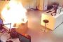 فيديو.. حريق هائل بسبب انفجار بطارية سيارة كهربائية أثناء شحنها