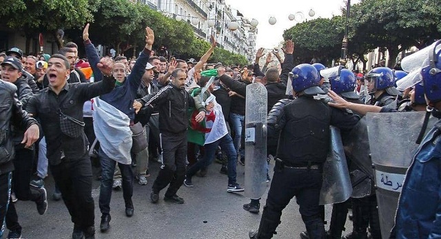 قبل إعلان نتائج الرئاسيات.. تشديدات أمنية بالجزائر وتصويت بوتفليقة يخلق الجدل