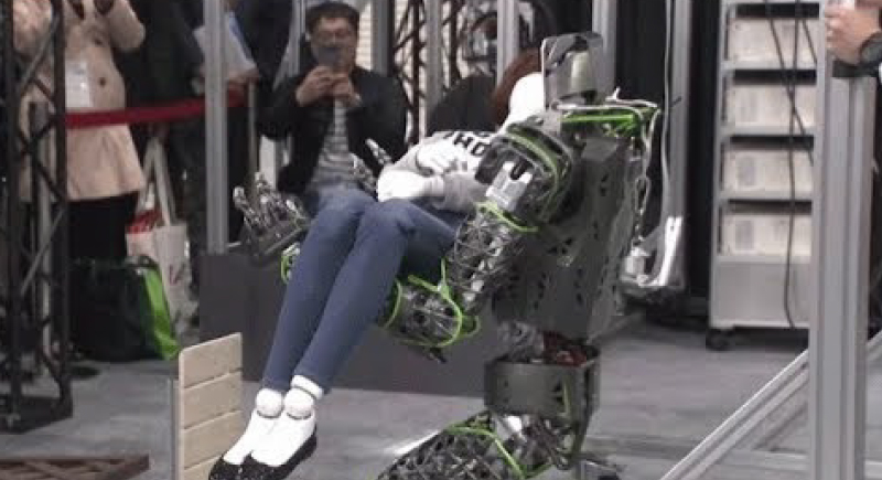 الروبوتات أصبحت رومنسية في اليابان (فيديو)