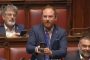عرض زواج على المباشر في البرلمان الإيطالي... فيديو