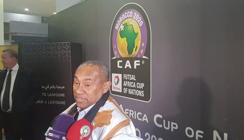 رئيس الاتحاد الإفريقي لكرة القدم يحل بالعيون