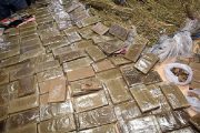 أمن أكادير يجهض عملية للتهريب الدولي للمخدرات ويحجز 3 أطنان من 