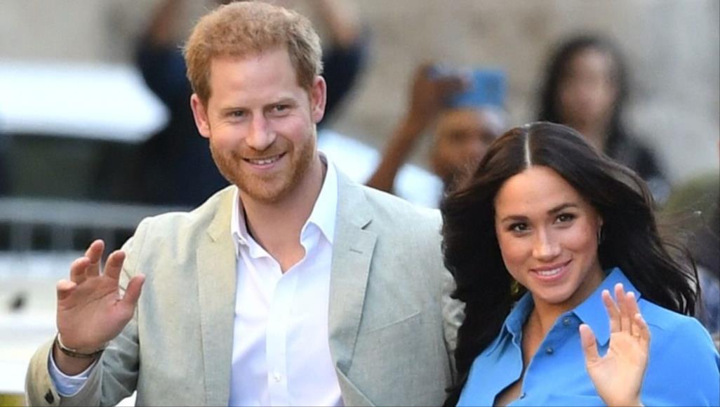 رسمياً.. الأمير البريطاني هاري وزوجته ميجان يودعان 