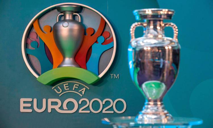 بسبب كورونا.. الاتحاد الأوروبي يؤجل بطولة اليورو لكرة القدم إلى سنة 2021
