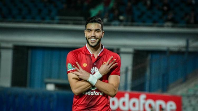 وليد أزارو يرفض تمديد عقده مع ناديه الأهلي