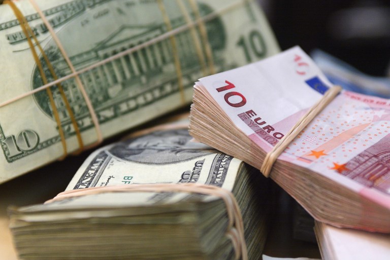 أزمة كورونا.. الحكومة ترفع سقف التمويلات الخارجية لتلبية حاجياتها من العملة