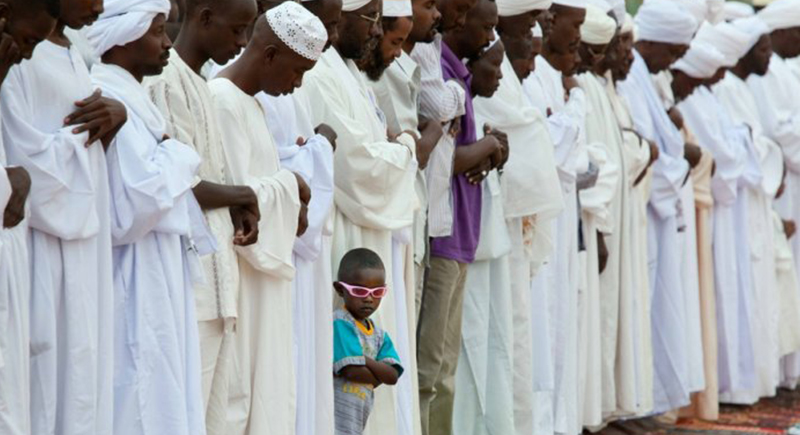 التلفزيون السوداني يبث أذان المغرب قبل 10 دقائق من موعده