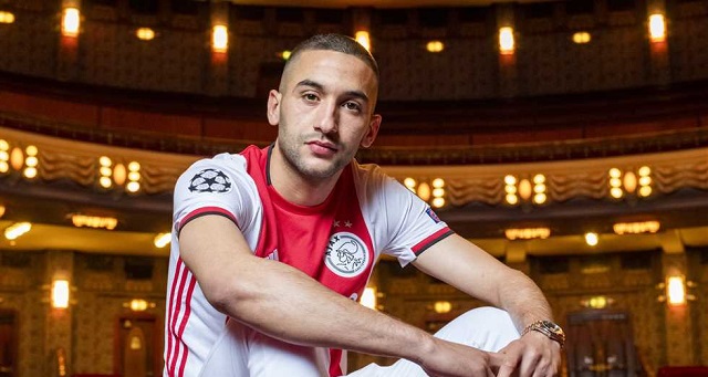 قبل رحليه.. حكيم زياش يتوج بجائزة أفضل لاعب في أياكس