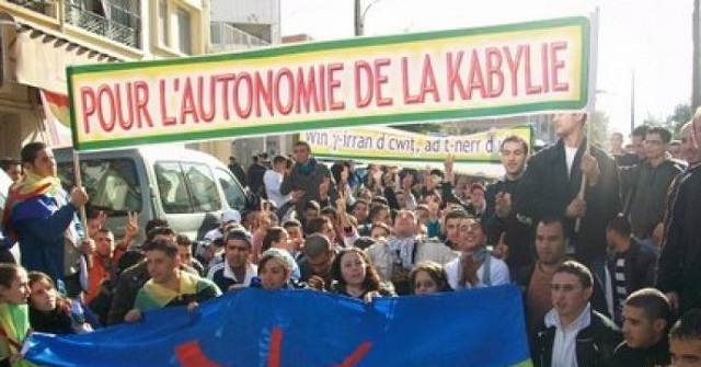 الجزائر.. قمع النظام لسكان منطقة القبايل أمام البرلمان الأوروبي