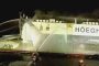 حريق بسفينة محملة بسيارات في ميناء أمريكي (فيديو)