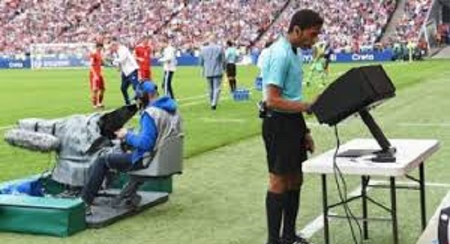 الجامعة تطلق دورة للحكام المغاربة للتدرب على تفنية الفار