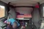 سائق شاحنة ینجو بأعجوبة من إطلاق نار أثناء قيادته (فيديو)