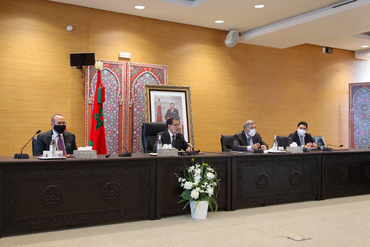 العثماني يجمع زعماء الأحزاب السياسية لاطلاعهم على عملية الكركرات