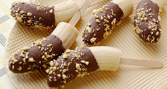 طريقة عمل أصابع الموز بالشوكولاتة