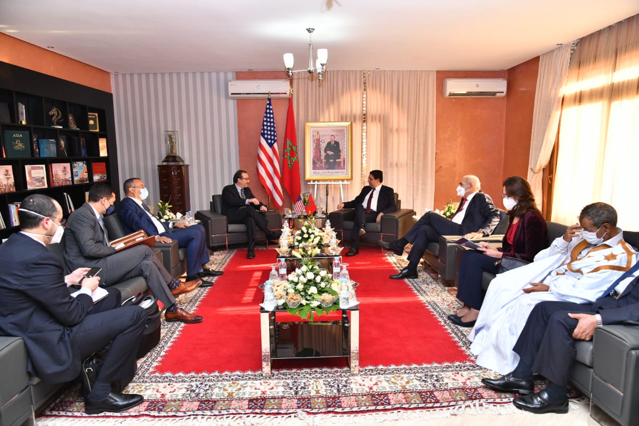 تصريحات شينكر حول قوة العلاقات المغربية الأمريكية تلفت انتباه الإعلام الدولي