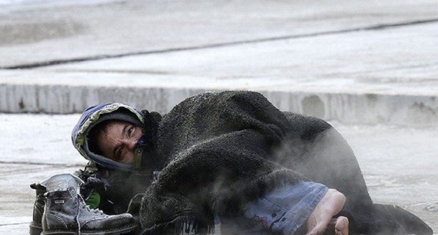 معاناة الأشخاص بدون مأوى خلال موجة البرد تصل قبة البرلمان