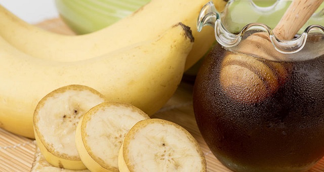 الموز والأفوكادو.. أقنعة طبيعية تحمي بشرتك من الجفاف