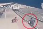 إنقاذ طفل عالق على سكة القطار في اللحظات الأخيرة (فيديو)
