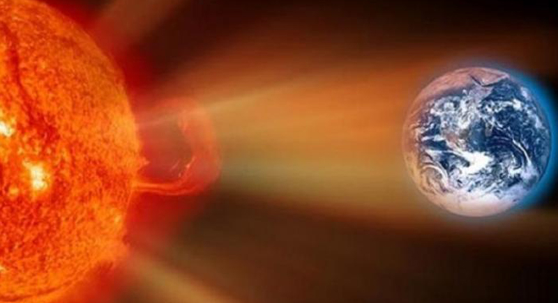 عالمة فيزياء فلكية تزعم: عاصفة شمسية محتملة قد تنهي وجود العالم