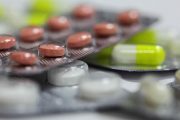 لجنة الاستطلاع حول الأدوية تستعين بوثائق وزارية لكشف اختلالات