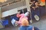 امرأة آسيوية تتعرض للضرب العنيف في أحد مطاعم نيويورك (فيديو)