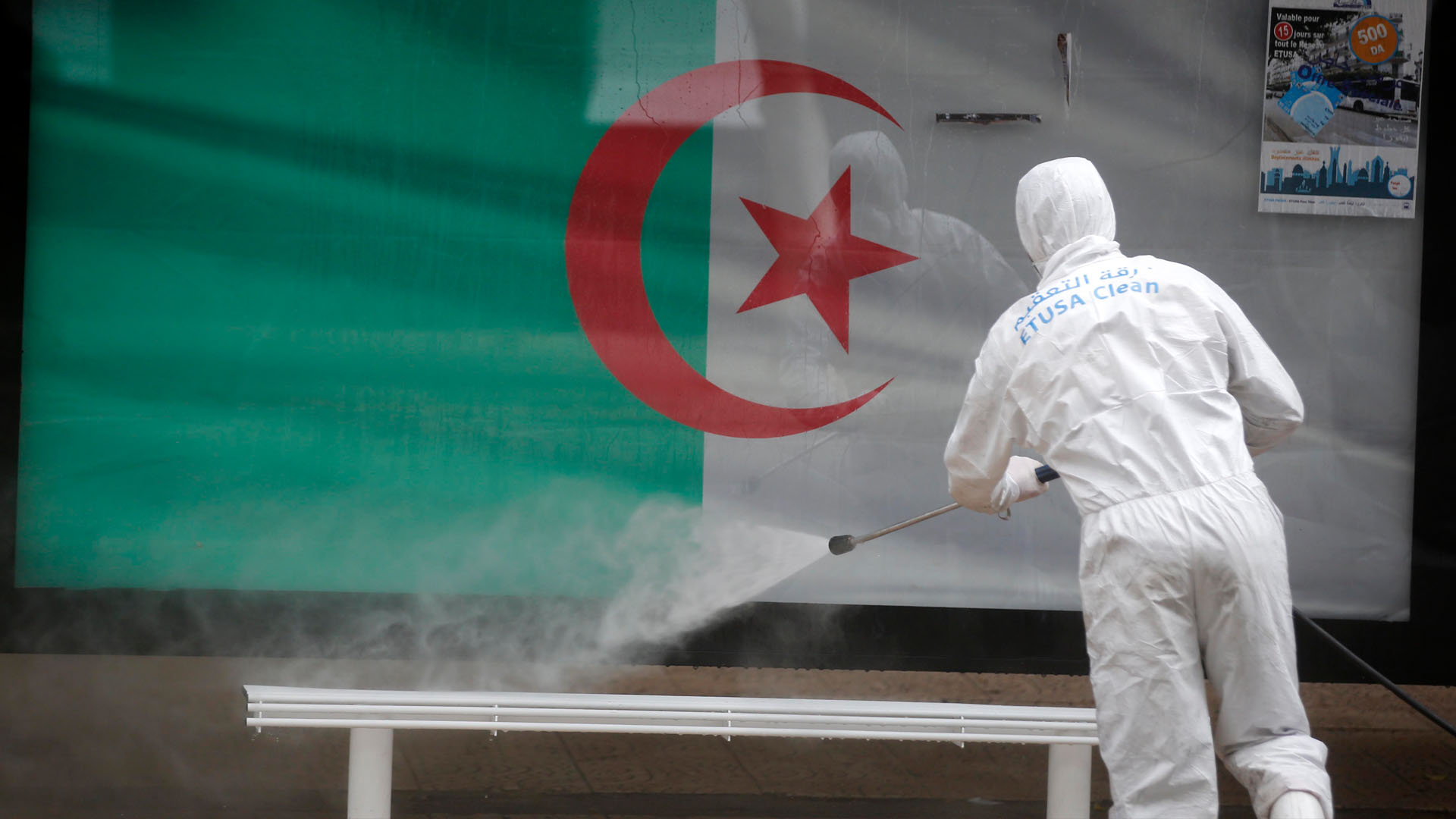 الجزائر تدخل مرحلة خطيرة من وباء كورونا ومستشفياتها تضيق بالمصابين
