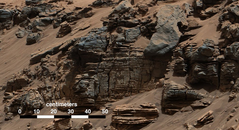 مسبار يرصد أكبر زلزالين على كوكب المريخ.. 