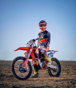 أمين الشيكر