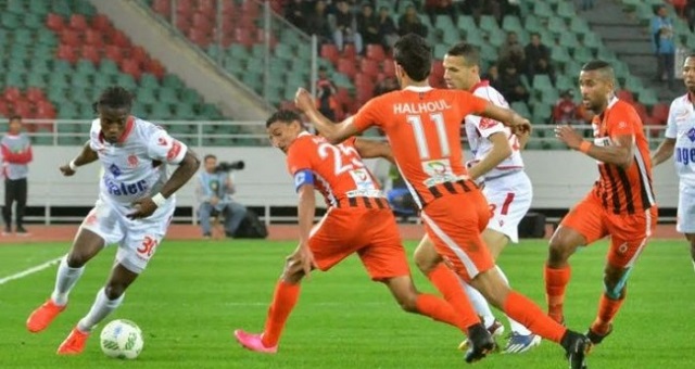 البطولة الاحترافية.. الوداد يهزم نهضة بركان بثنائية نظيفة