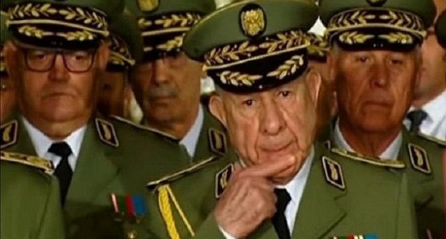 ما قبل الانهيار التام.. الجيش الجزائري من الانغلاق إلى التغول!!