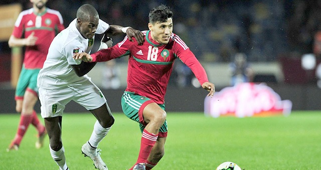 تتويج الحافيظي بجائزة أفضل لاعب في مباراة المغرب وفلسطين