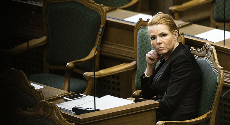 الدنمارك: حكم تاريخي بسجن وزيرة سابقة بتهمة الفصل بين أزواج من طالبي اللجوء