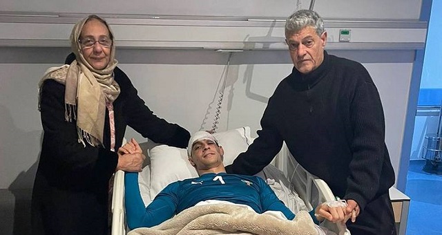 بعد تعرضه لإصابة خطيرة.. ياسين بونو يطمئن الجماهير المغربية