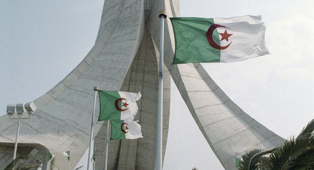سوء تنظيم وسرقة وبهرجة.. حفل افتتاح ألعاب البحر الأبيض المتوسط يحرج الجزائر أمام العالم