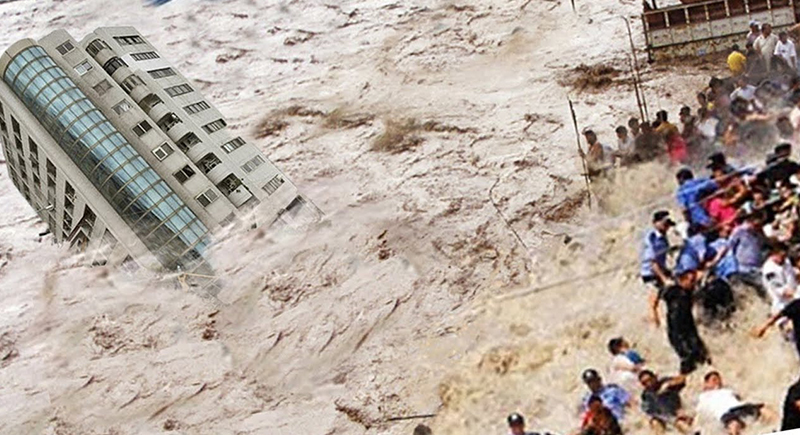 انهيار فندق في باكستان بسبب السيول (فيديو)