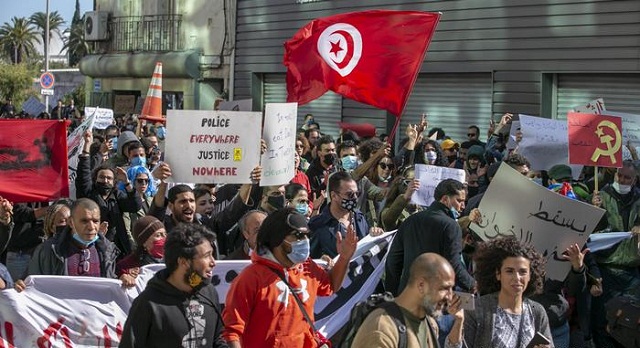 تونس.. أحزاب المعارضة تدعو لاحتجاجات ضد الانتخابات