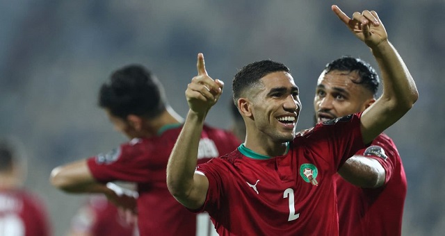 مشاهير مغاربة وعرب يهنؤون المنتخب المغربي