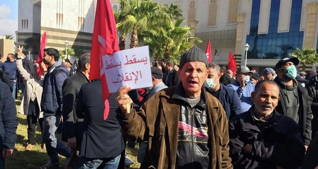 تونس.. رابطة حقوق الإنسان تحذر من انفجار اجتماعي وسياسي وشيك