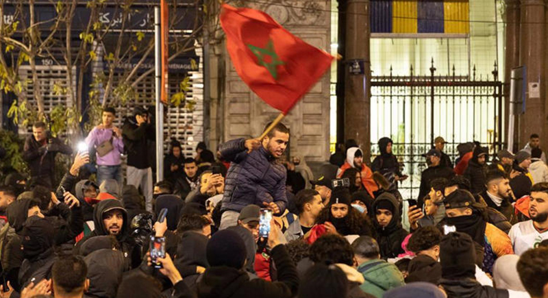إيطاليا: اعتقال متطرفين اعتدوا على مشجعين مغاربة