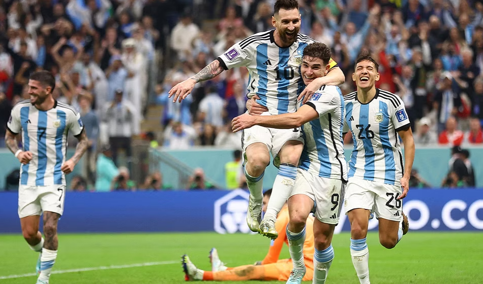 المنتخب الأرجنتيني يتجاوز نظيره الكرواتي ويتأهل إلى نهائي مونديال قطر