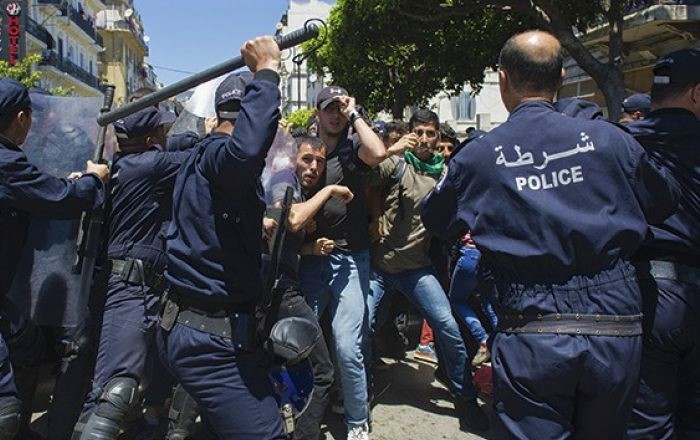منظمات حقوقية: وضع حقوق الإنسان بالجزائر أصبح مقلقا أكثر من أي وقت مضى