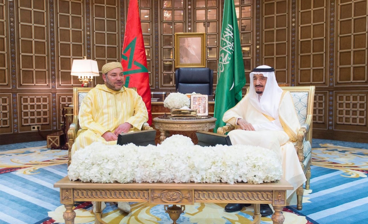 الملك يتلقى تهاني رمضان من عاهل السعودية وولي العهد