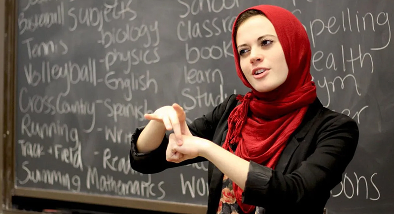 ألمانيا: برلين تسمح للمعلمات المسلمات بارتداء الحجاب